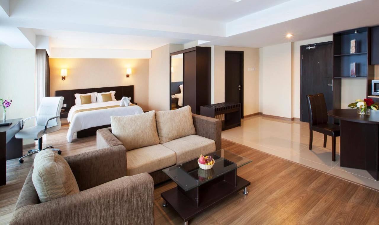 เบสต์ เวสเทิร์น พรีเมียร์ เดอะ ไฮฟ์ Hotel จาการ์ตา ภายนอก รูปภาพ
