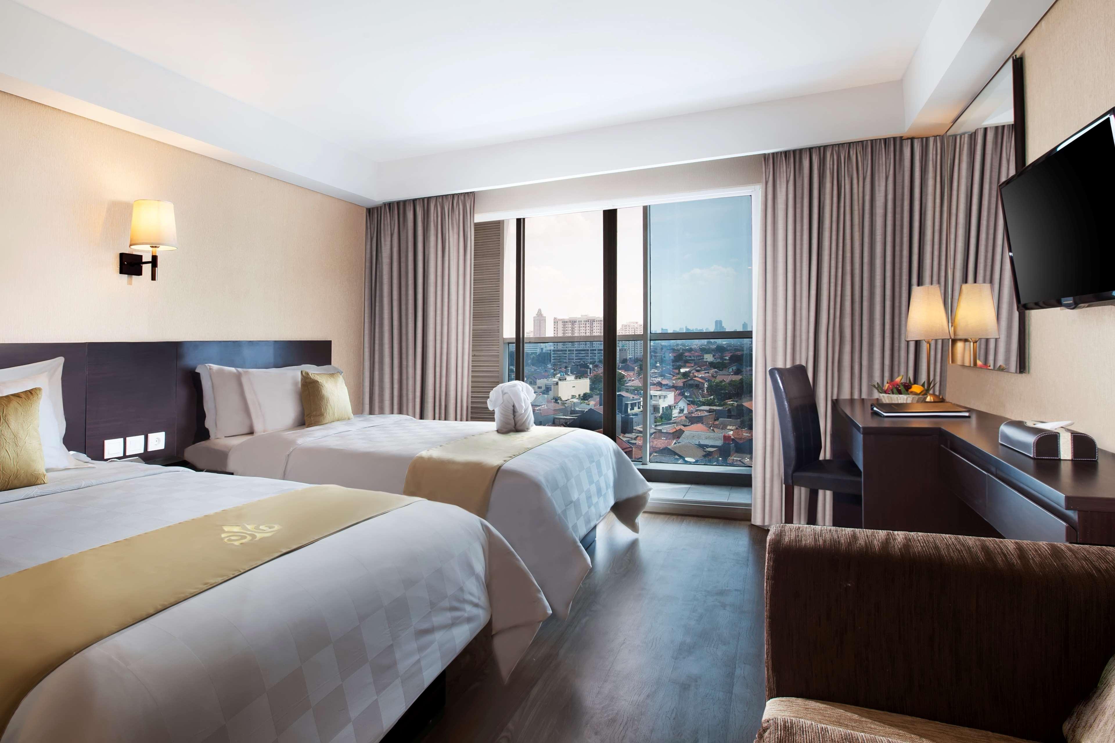 เบสต์ เวสเทิร์น พรีเมียร์ เดอะ ไฮฟ์ Hotel จาการ์ตา ภายนอก รูปภาพ