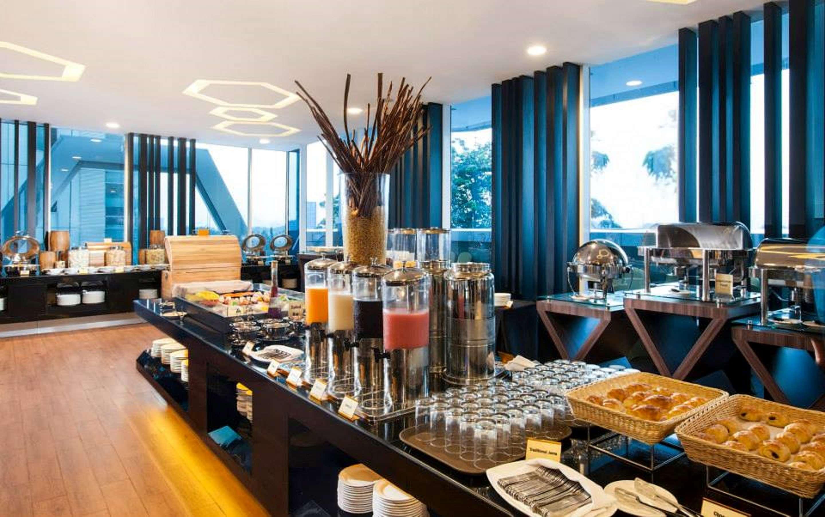 เบสต์ เวสเทิร์น พรีเมียร์ เดอะ ไฮฟ์ Hotel จาการ์ตา ภายนอก รูปภาพ
