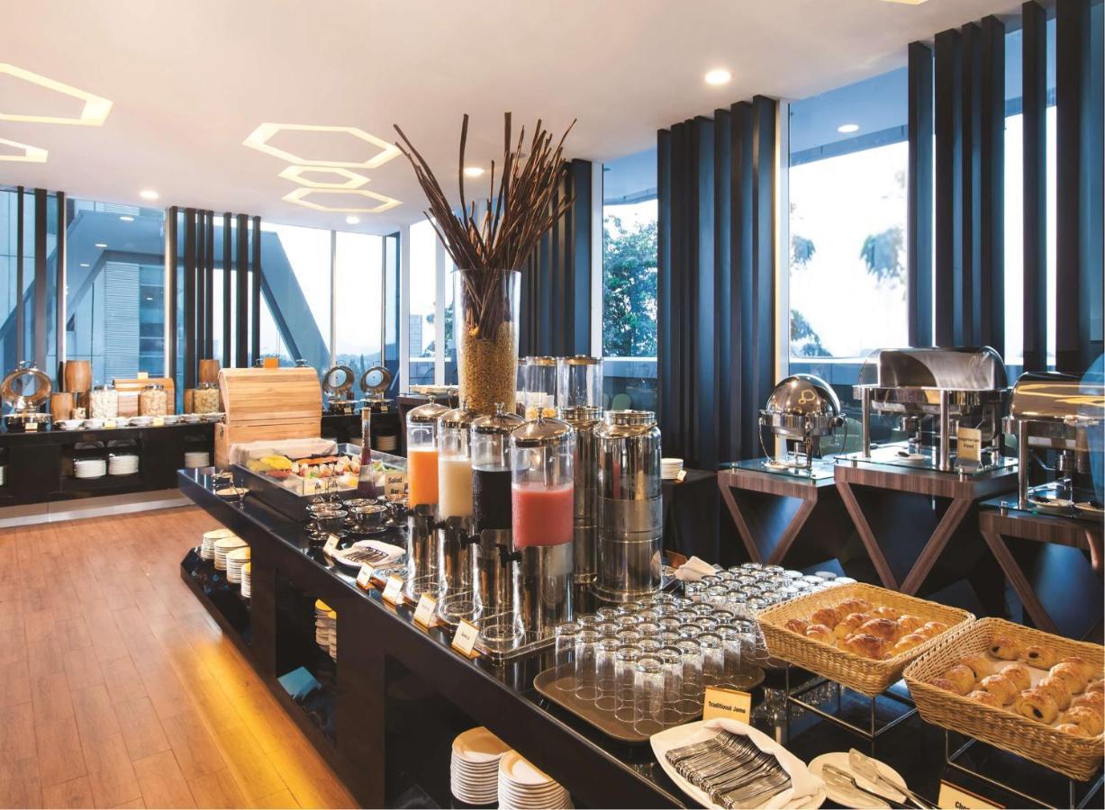 เบสต์ เวสเทิร์น พรีเมียร์ เดอะ ไฮฟ์ Hotel จาการ์ตา ภายนอก รูปภาพ