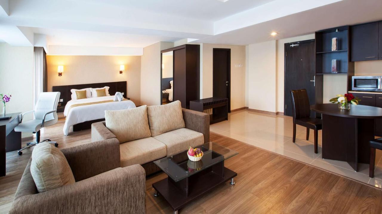 เบสต์ เวสเทิร์น พรีเมียร์ เดอะ ไฮฟ์ Hotel จาการ์ตา ภายนอก รูปภาพ