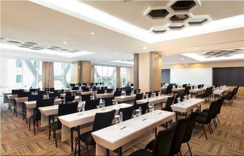 เบสต์ เวสเทิร์น พรีเมียร์ เดอะ ไฮฟ์ Hotel จาการ์ตา ภายนอก รูปภาพ