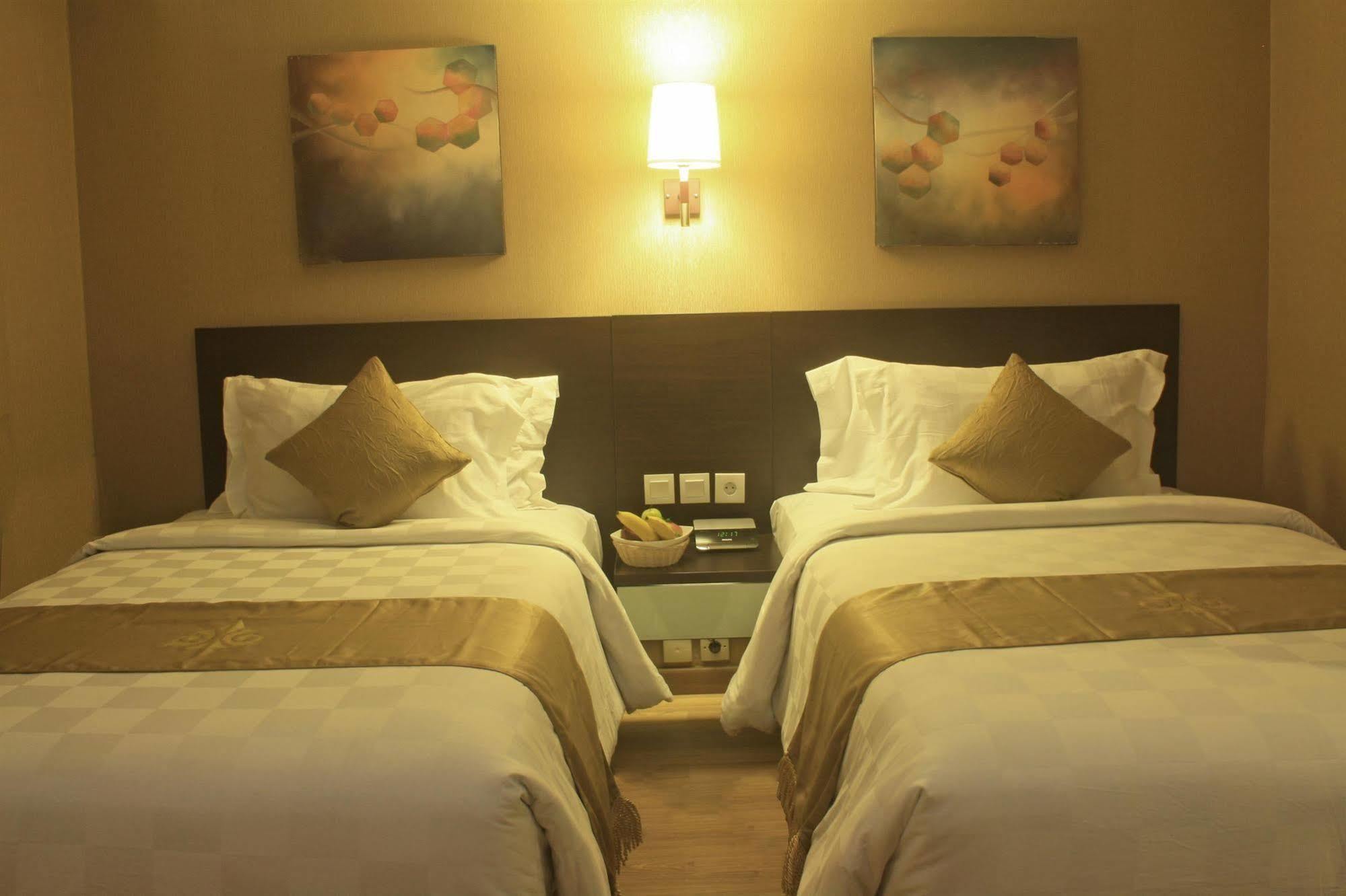 เบสต์ เวสเทิร์น พรีเมียร์ เดอะ ไฮฟ์ Hotel จาการ์ตา ภายนอก รูปภาพ